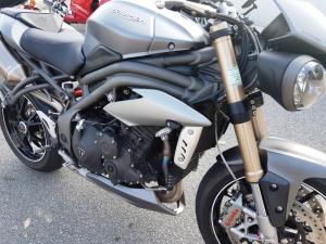 TRIUMPH 1050 assurances le nalio